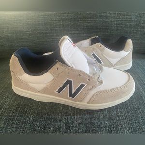 New Balance 425 Grey/White/Blue (Unisex Men Woman ) Tennis shoes Sneakers 6 NWOT